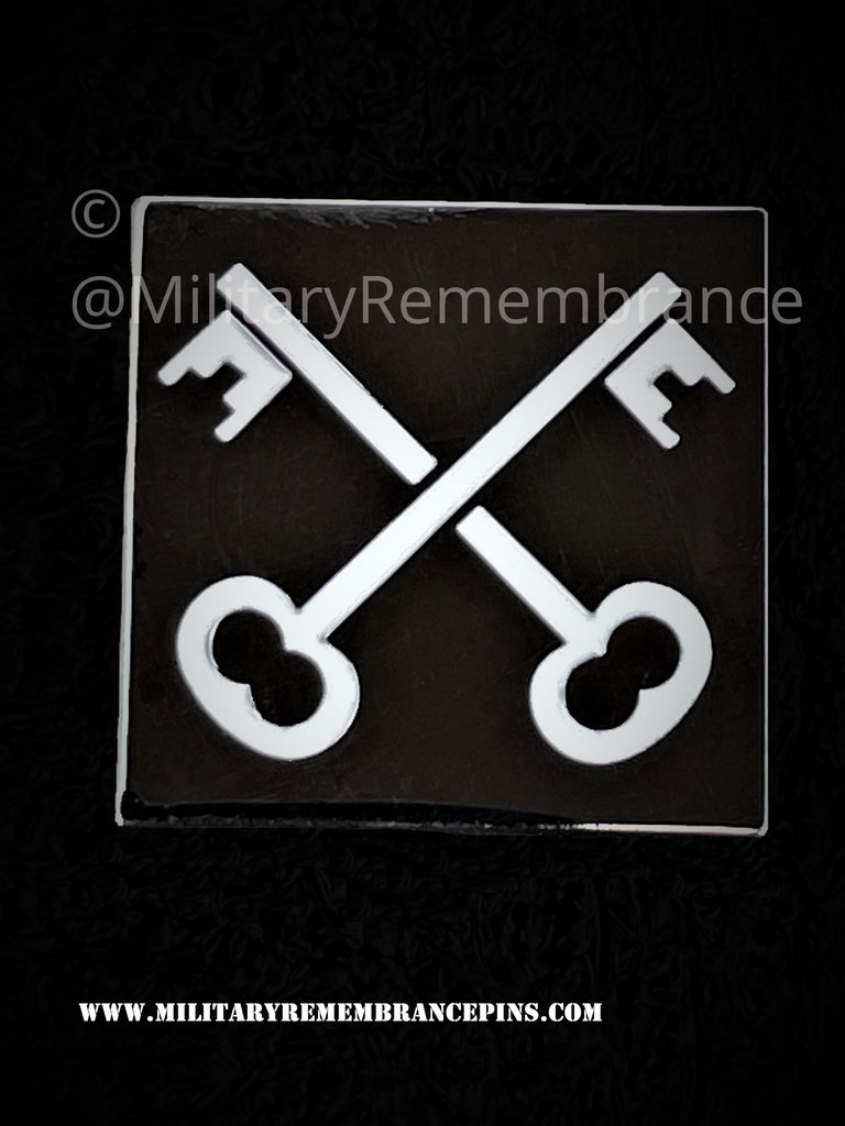 Second First Army Pin The 2nd Infantry Division Lapel Pin – Military Remembrance Pins